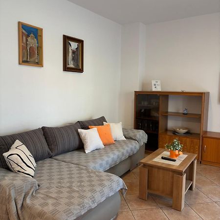 Apartmani Darko 罗维尼 外观 照片