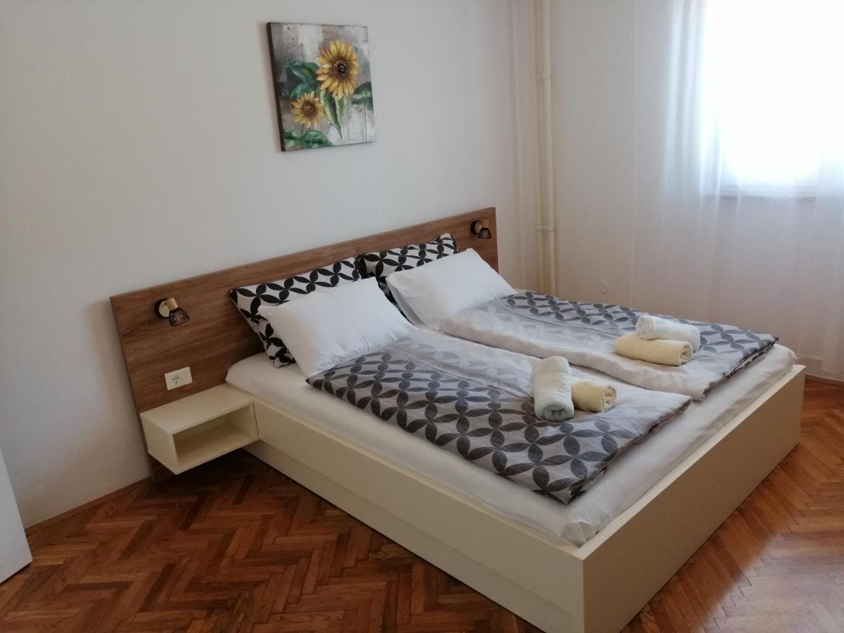 Apartmani Darko 罗维尼 外观 照片
