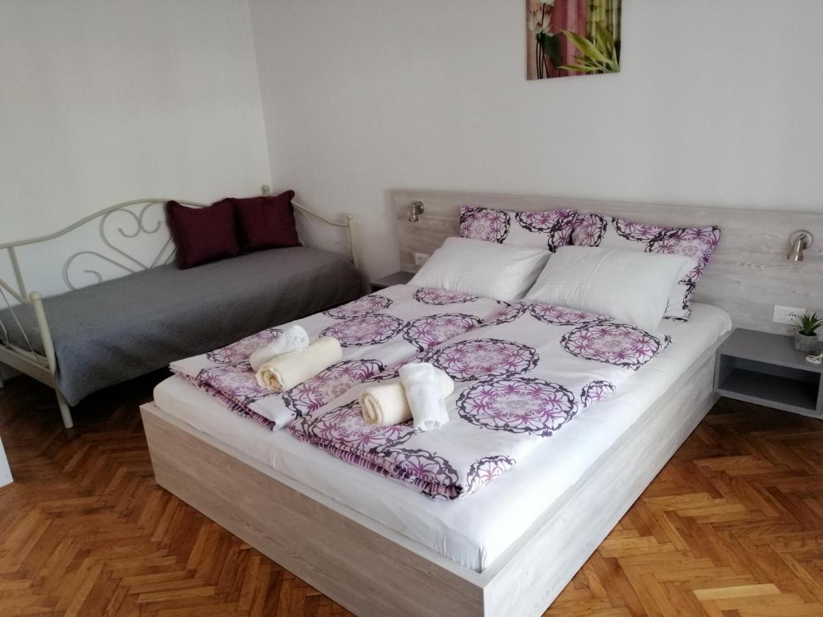 Apartmani Darko 罗维尼 外观 照片