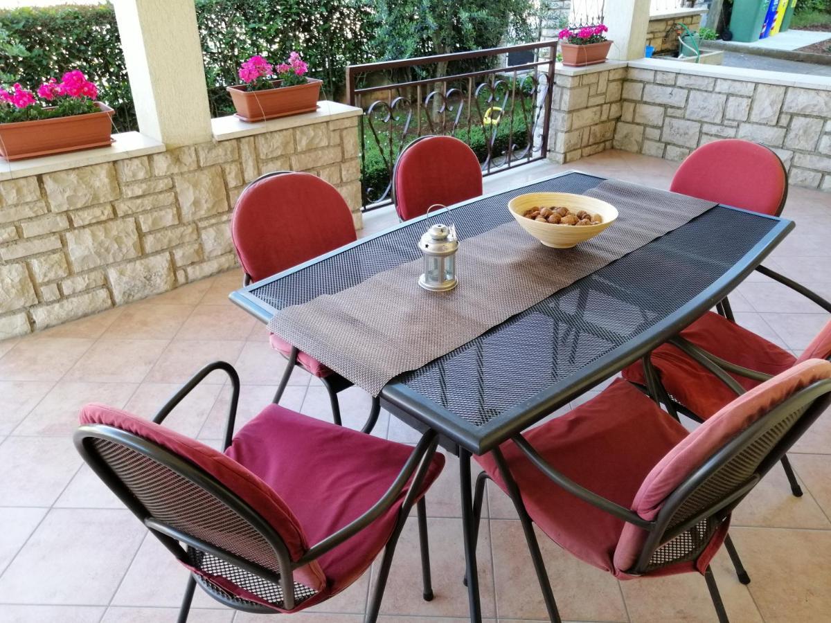 Apartmani Darko 罗维尼 外观 照片
