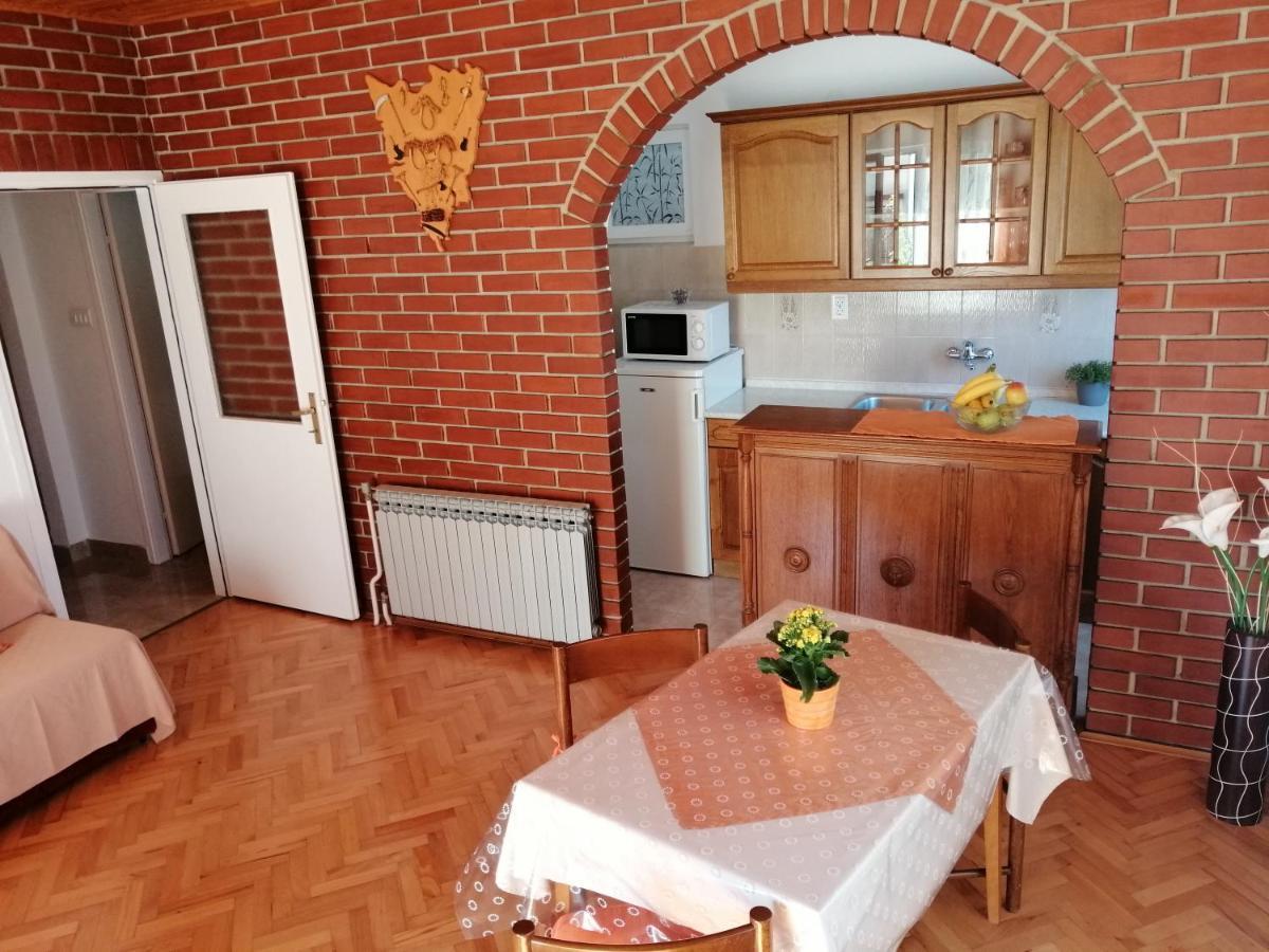 Apartmani Darko 罗维尼 外观 照片