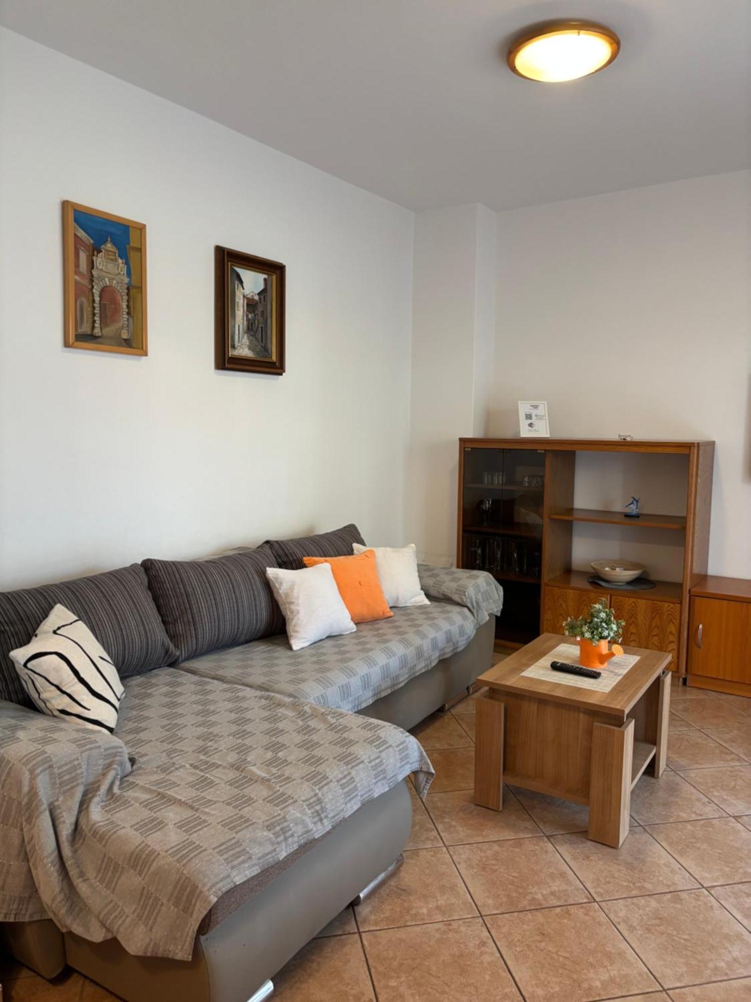 Apartmani Darko 罗维尼 外观 照片